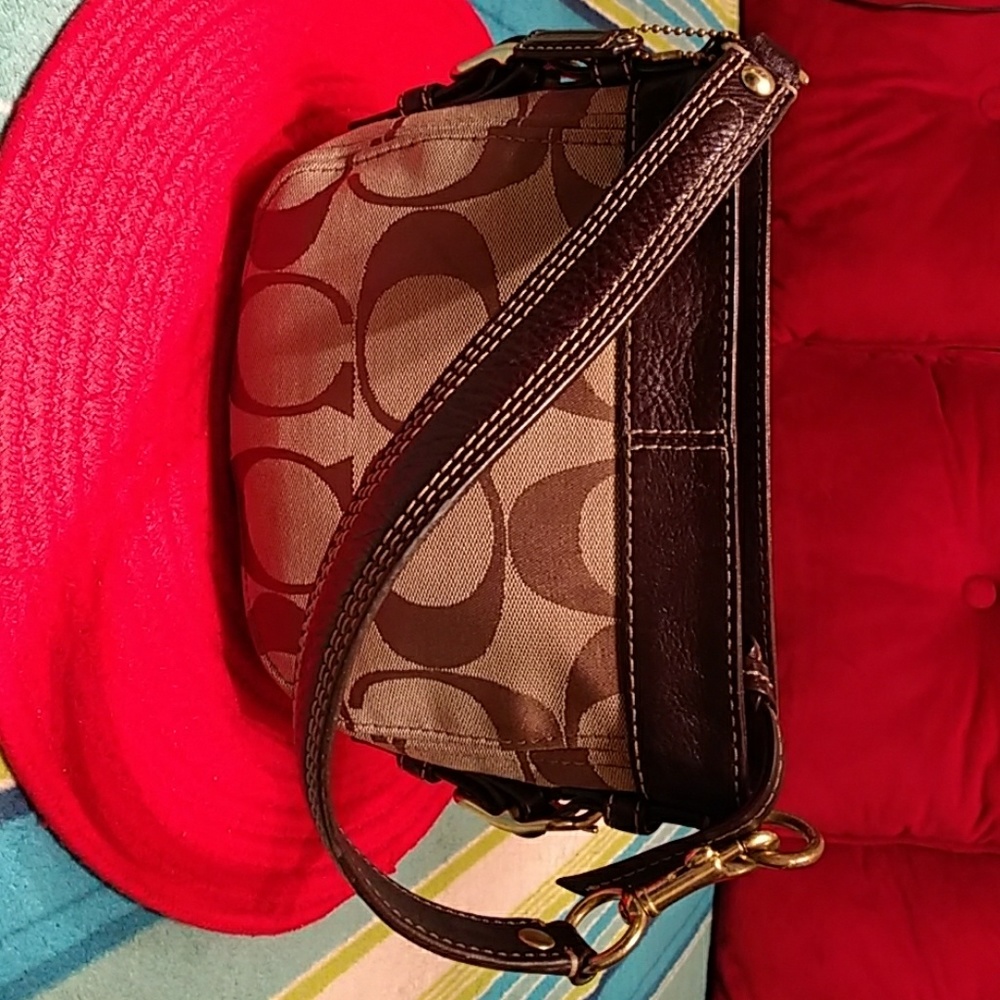 Authentic Coach mini bag - Picture 2 of 8